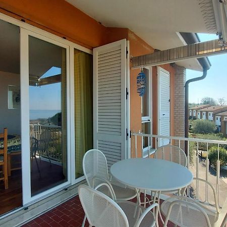 Panoramic Apartment Бардолино Екстериор снимка