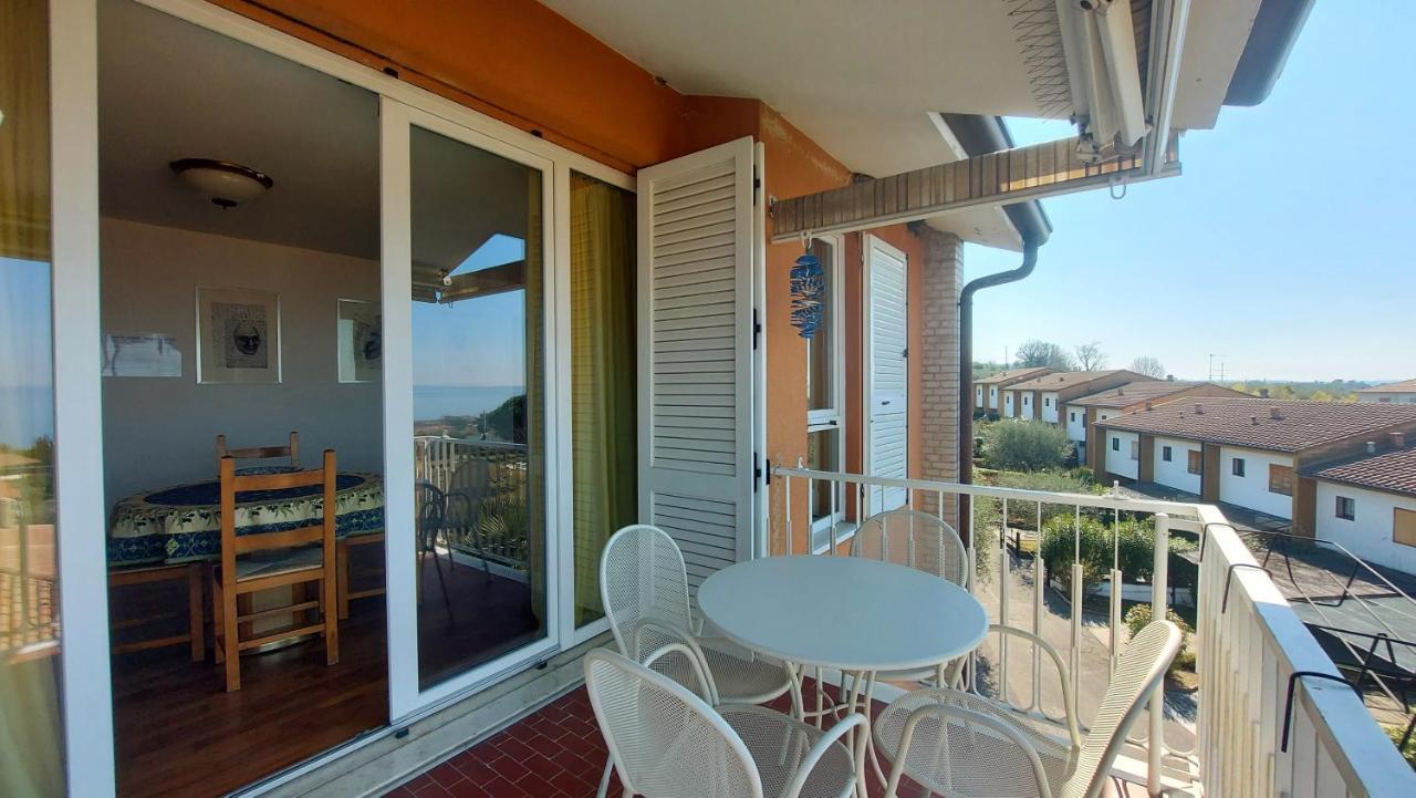 Panoramic Apartment Бардолино Екстериор снимка