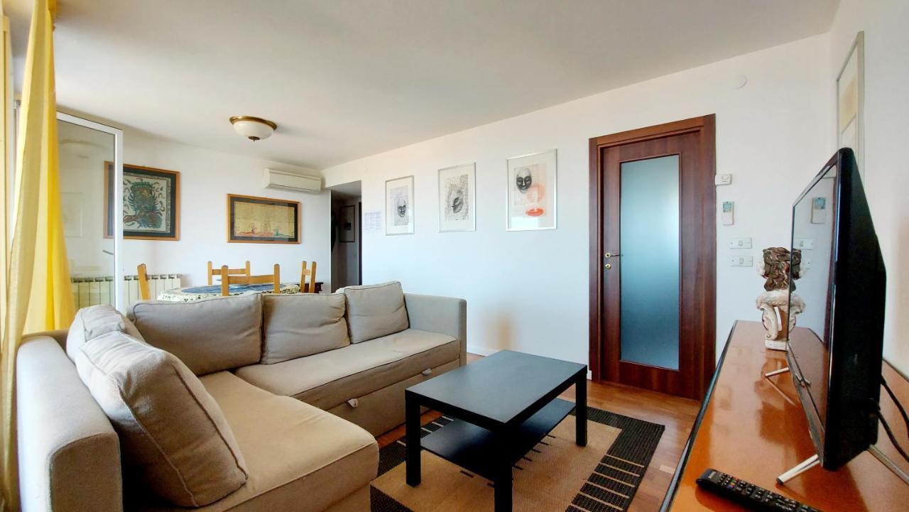 Panoramic Apartment Бардолино Екстериор снимка