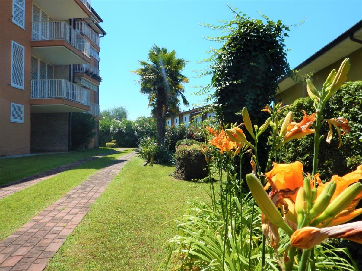 Panoramic Apartment Бардолино Екстериор снимка